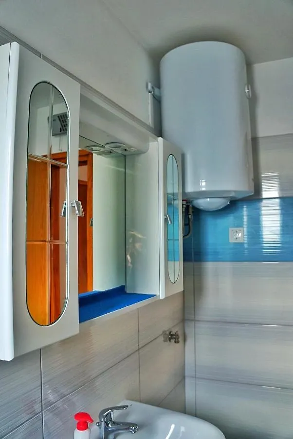 Apartmani Vesna Zambratija  0*, Zambratija (Istria)